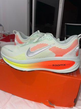 Nike ZoomX Verde y Naranja