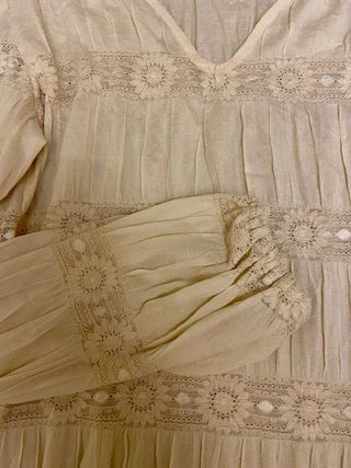 Blusa Vila beige talla S