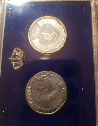 Estuche XXV Aniversario boda Reyes España  1987