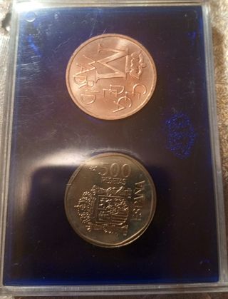 Estuche XXV Aniversario boda Reyes España  1987