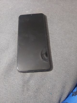 Redmi 10 5G gris con funda