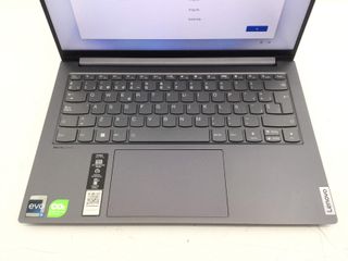 pc portatil lenovo 82sv