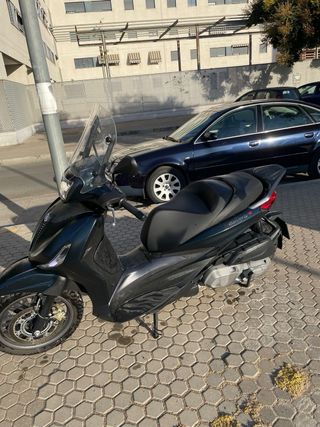 Piaggio Beverly 400 HP Moto