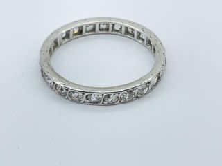 anillo oro 18k con piedra con diamante