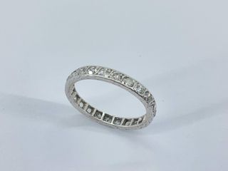 anillo oro 18k con piedra con diamante