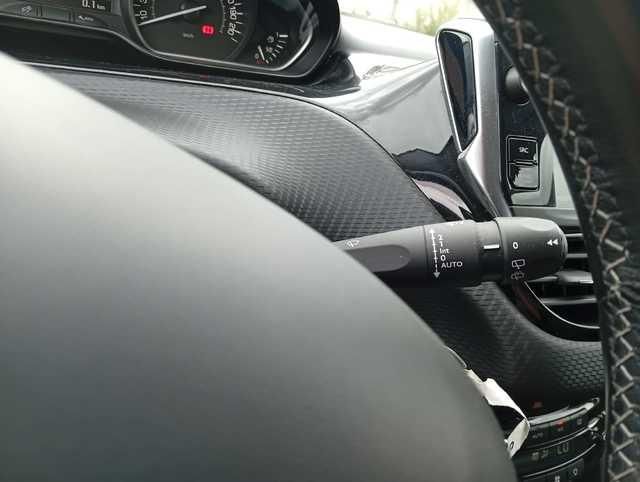 Peugeot 208 PureTech 110 SANDS Allure EAT6 81 kW (110 CV)
