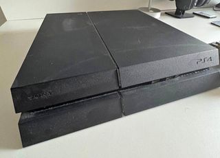 PS4 (PlayStation 4) Sony Nera Usata come nuova per