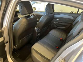 Peugeot 308 5P Allure BlueHDi 130 S&S EAT8