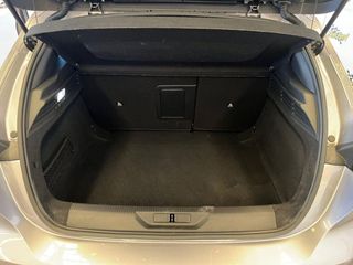 Peugeot 308 5P Allure BlueHDi 130 S&S EAT8