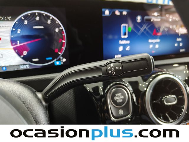 Mercedes-Benz Clase A 180 100 kW (136 CV)