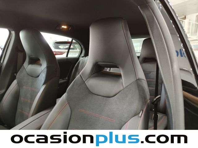 Mercedes-Benz Clase A 180 100 kW (136 CV)