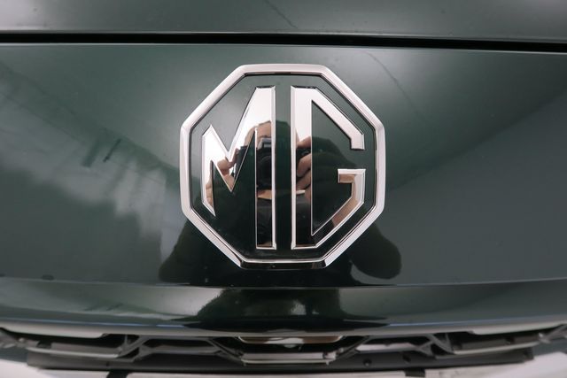 MG ZS SUV 1.5 HEV LUXURY 197 5P