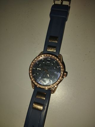 Reloj Guess Azul y Dorado