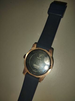 Reloj Guess Azul y Dorado