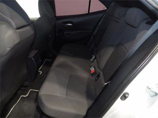 TOYOTA Corolla 1.8 125H ACTIVE TECH E-CVT