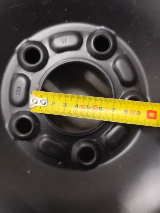Rueda de galleta 125/85 R16 99M con gato y llave19