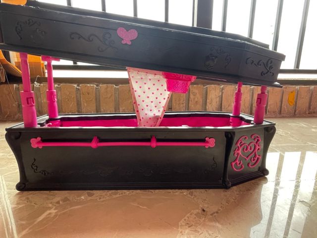 Ataúd Monster High