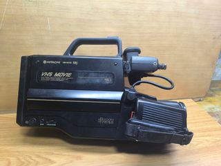 Cámara VHS Hitachi VM-600E