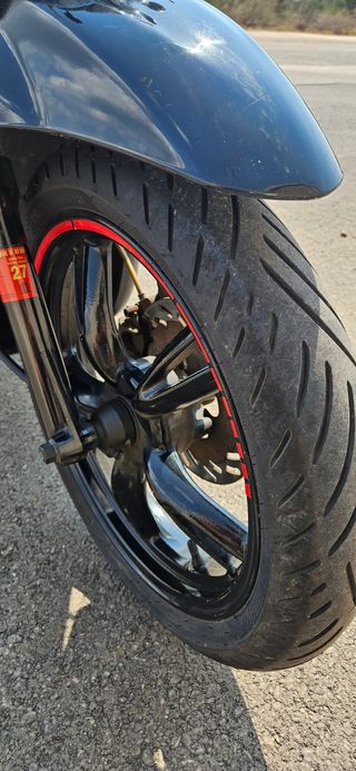 Moto 125. Peugeot Tweet 125i