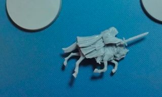 Nazgul a caballo con espada