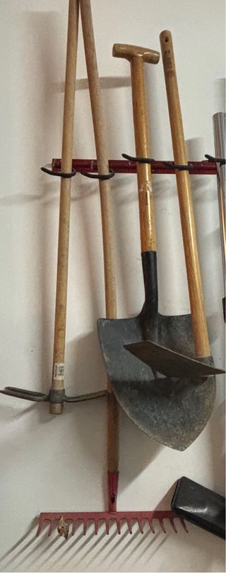 Kit Jardinería: Palas, Azada y Rastrillo
