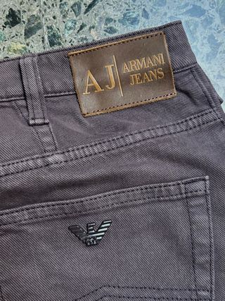 Pantalón Armani Jeans Talla 34 gris