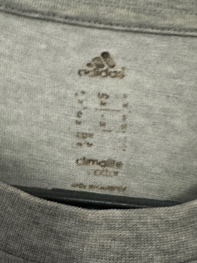 Camiseta Adidas Gris Logo Azul