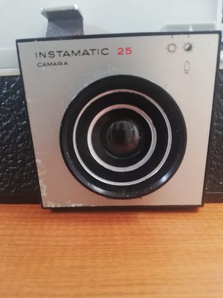 Cámara Kodak Instamatic 25 Antigua