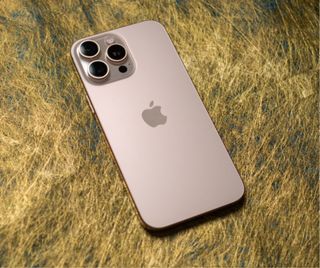 iPhone 16 Pro 256GB Rose Gold