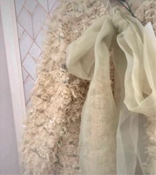 Bolero Beige/Verde con Lazada Organza