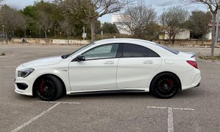 Mercedes-Benz Clase CLA Mercedes-AMG CLA 45 4MATIC