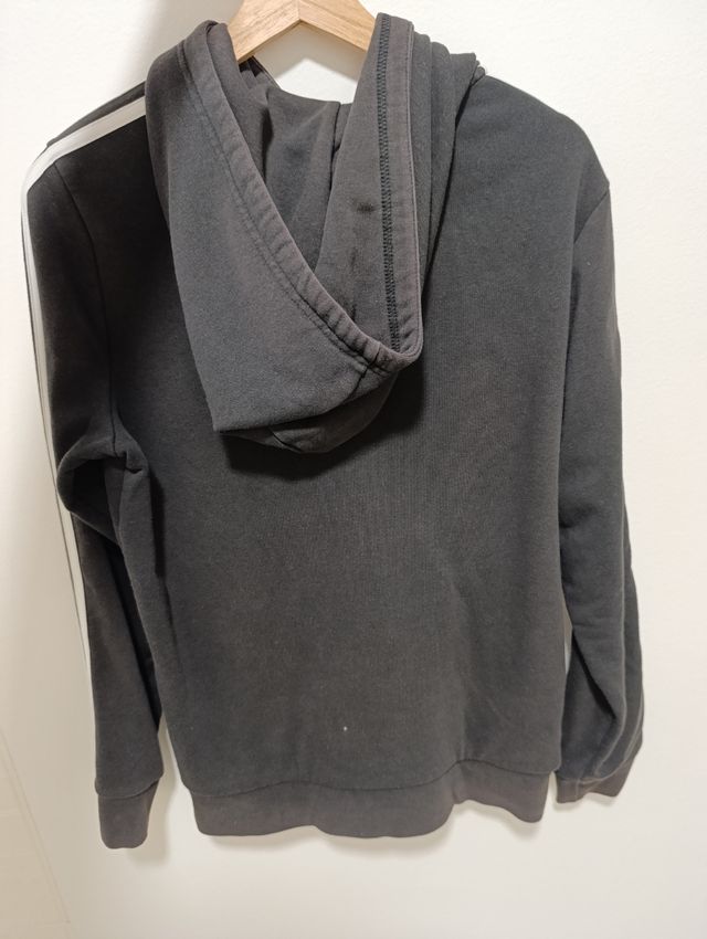 Chaqueta Adidas Negra con Rayas Blancas