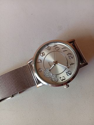 Reloj de fantasía plateado