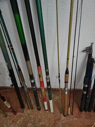 Lote de cañas de pesca