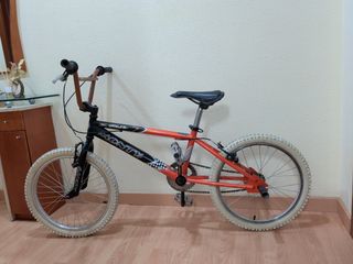 Bicicleta BMX Monty Naranja