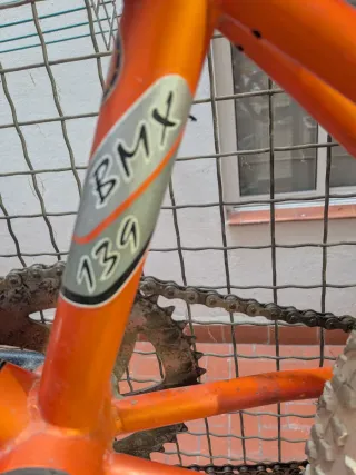 Bicicleta BMX Monty Naranja