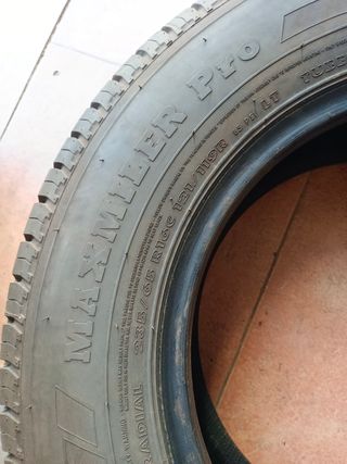 2 Neumáticos 235/65-16C 121/119R