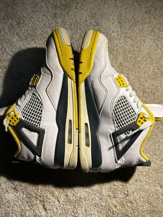 Jordan 4 vivid sulfur 