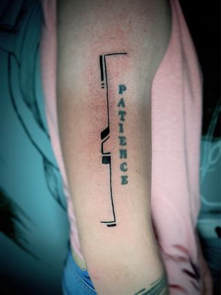 Tatuaje Paciencia negro