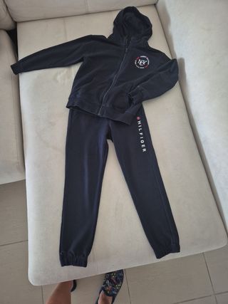 Chándal Tommy Hilfiger niño azul, talla 10 años