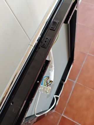 Espejo de baño con 3 luces y enchufe