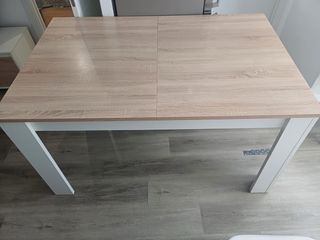 Mesa de comedor extensible nueva