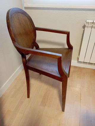 Silla Banak de madera maciza, color nogal