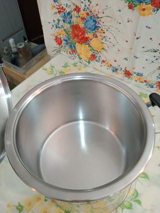 ,.OLLA AMC, CABEN 6,5LITROS DIAM. 28 CM. ALTA 18 C