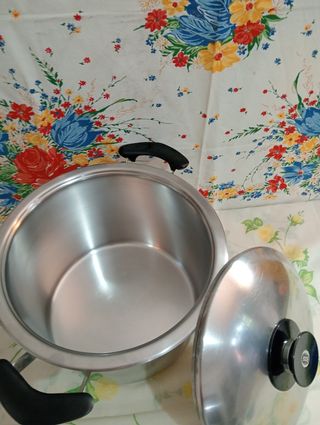 ,.OLLA AMC, CABEN 6,5LITROS DIAM. 28 CM. ALTA 18 C