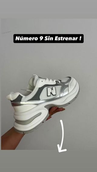 Botines plateados y blancos talla 39