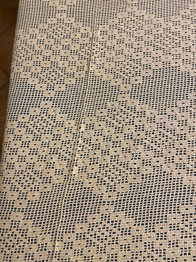 Copriletto uncinetto vintage fatto a mano