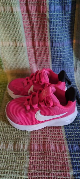 Scarpe Nike bambina rosa