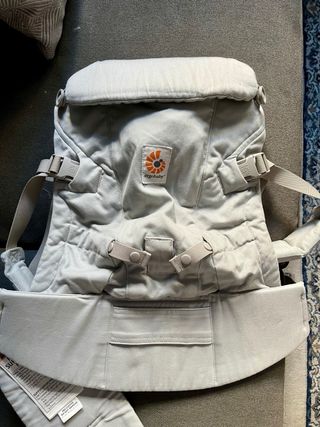Mochila Ergobaby Adapt Gris nueva