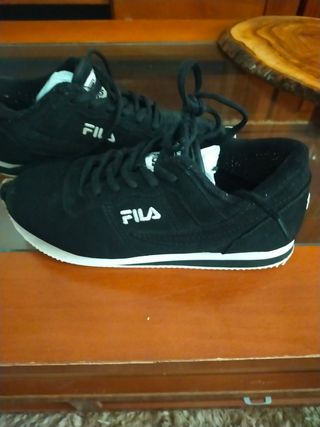 Zapatillas Fila Negras